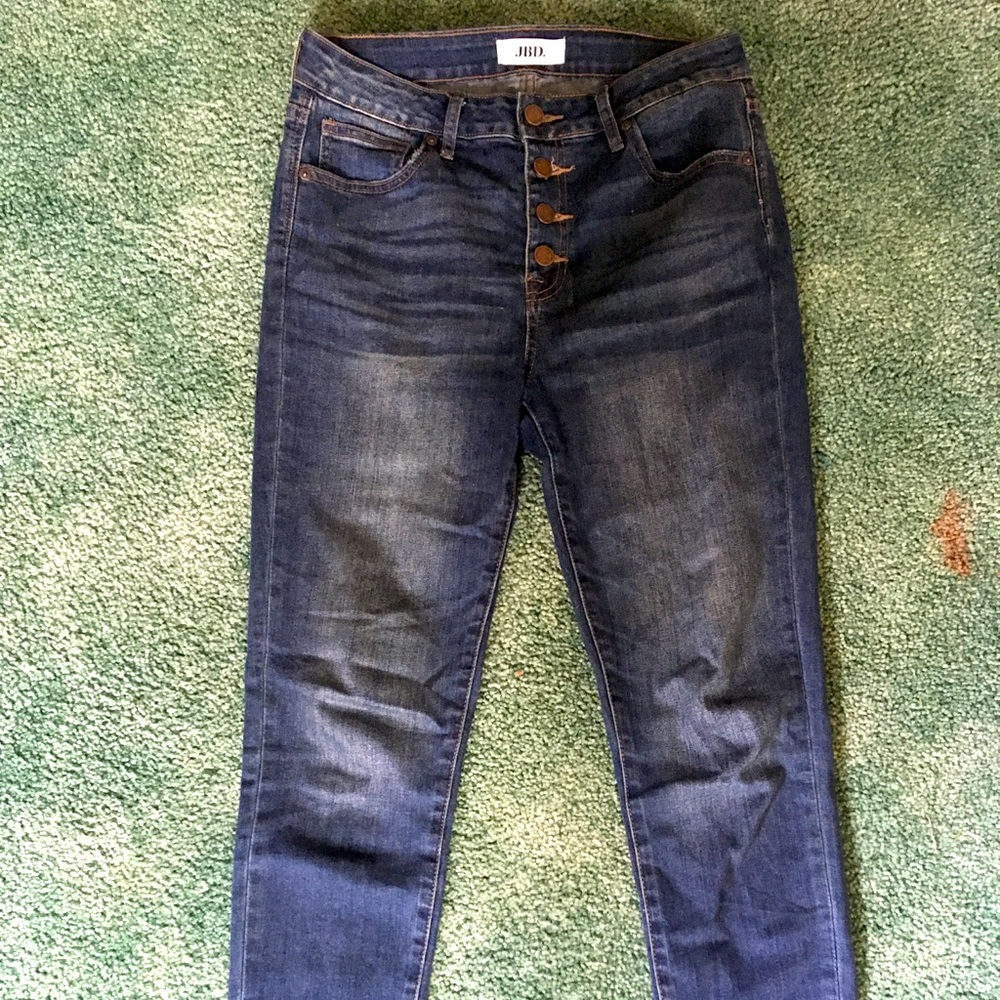NEW jeans with buttons.